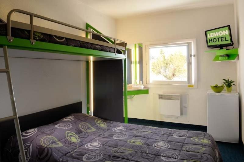 Lemon Hotel - Mery Sur Oise/Cergy Esterno foto
