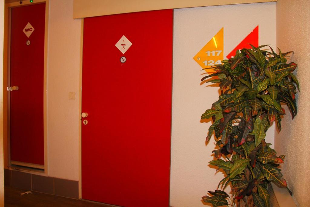 Lemon Hotel - Mery Sur Oise/Cergy Esterno foto