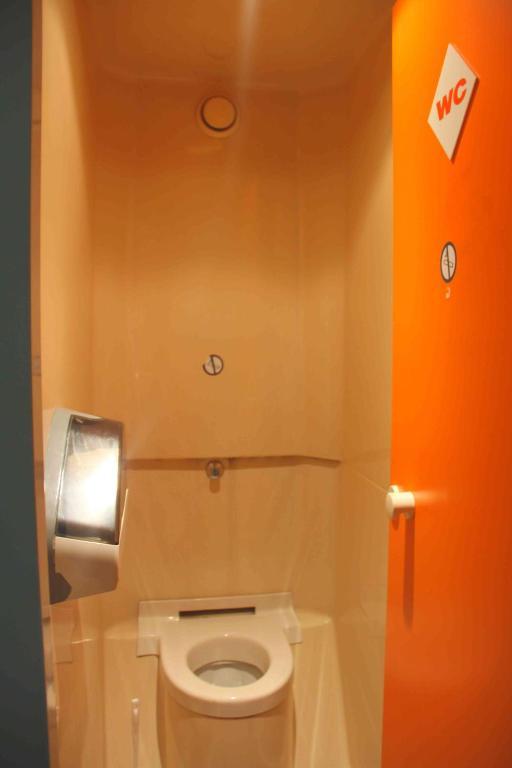 Lemon Hotel - Mery Sur Oise/Cergy Esterno foto