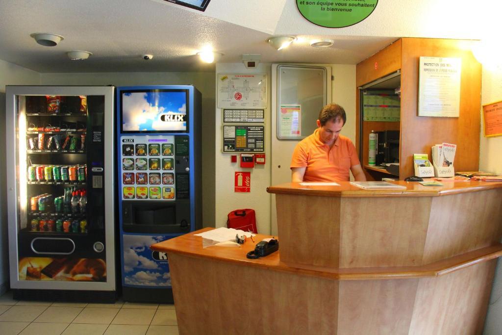 Lemon Hotel - Mery Sur Oise/Cergy Esterno foto